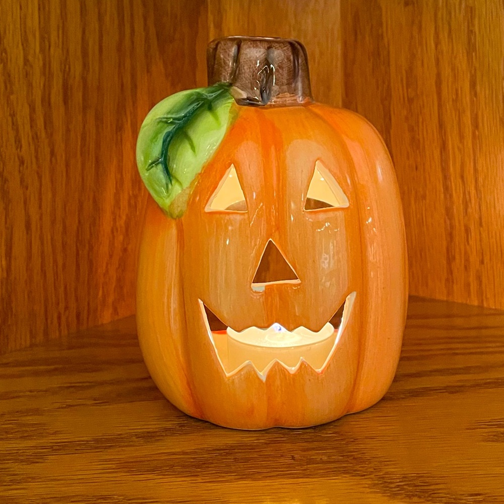 Jack O’ Lantern Tea Light Holder